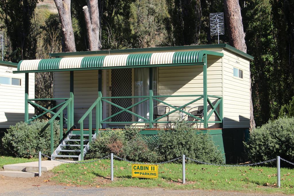 Gundagai Cabins & Tourist Park Exteriér fotografie